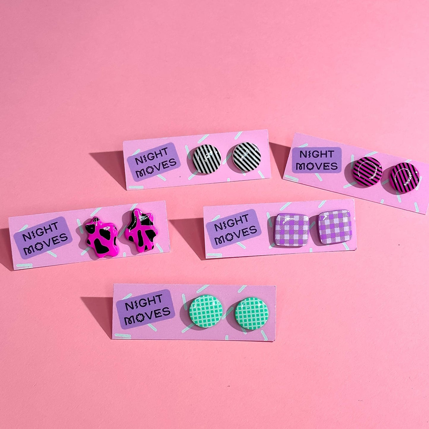 Polymer Clay Terrazzo Blobbie Mini Ohrstecker in Hot Pink/Schwarz