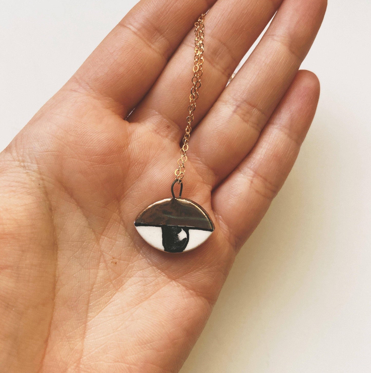 Eye necklace