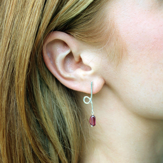 Short Reflection Earrings with Rhodolite Garnet