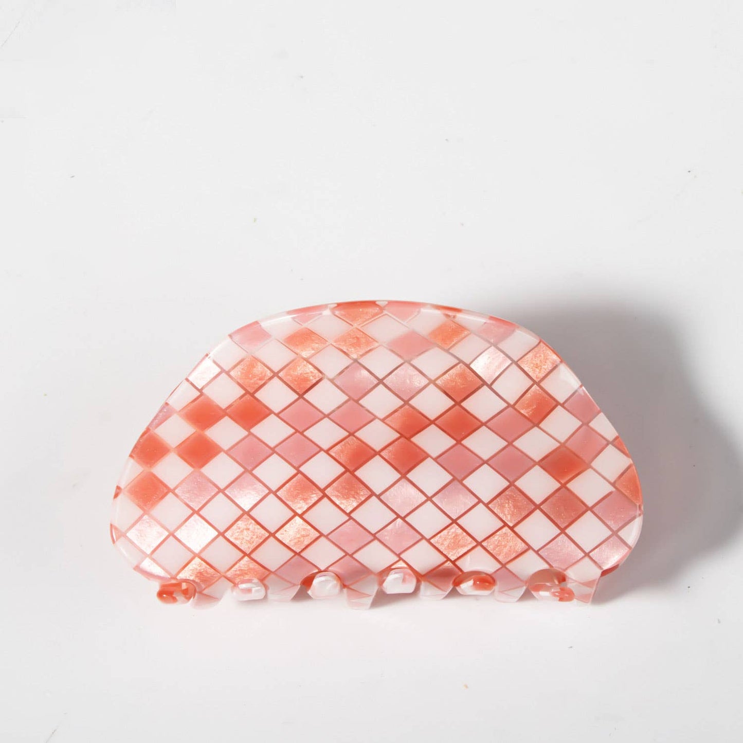 Checkered Claw
