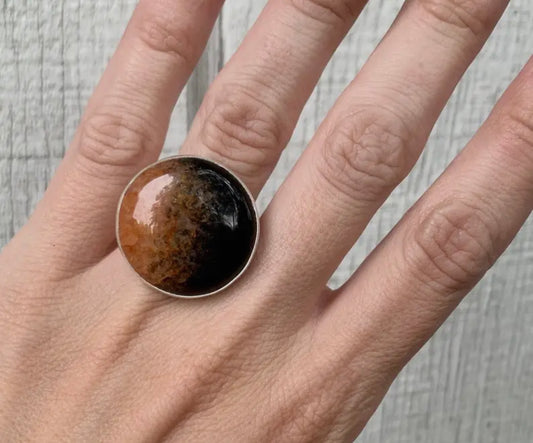 Schwarzer und orangefarbener Druzy-Achat-Ring