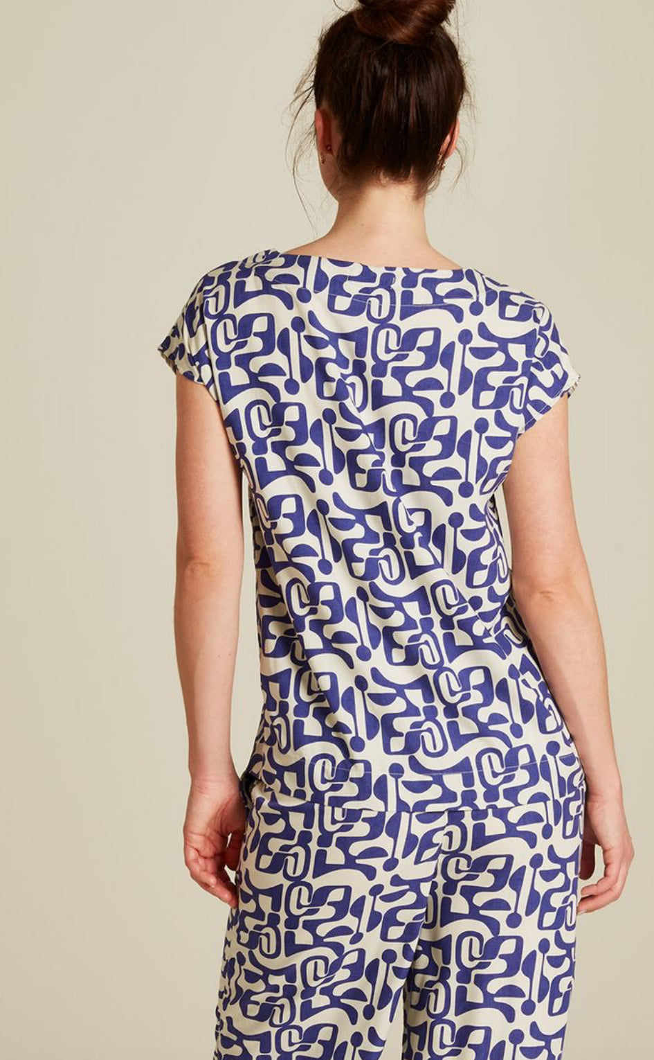 Post Modern Tee