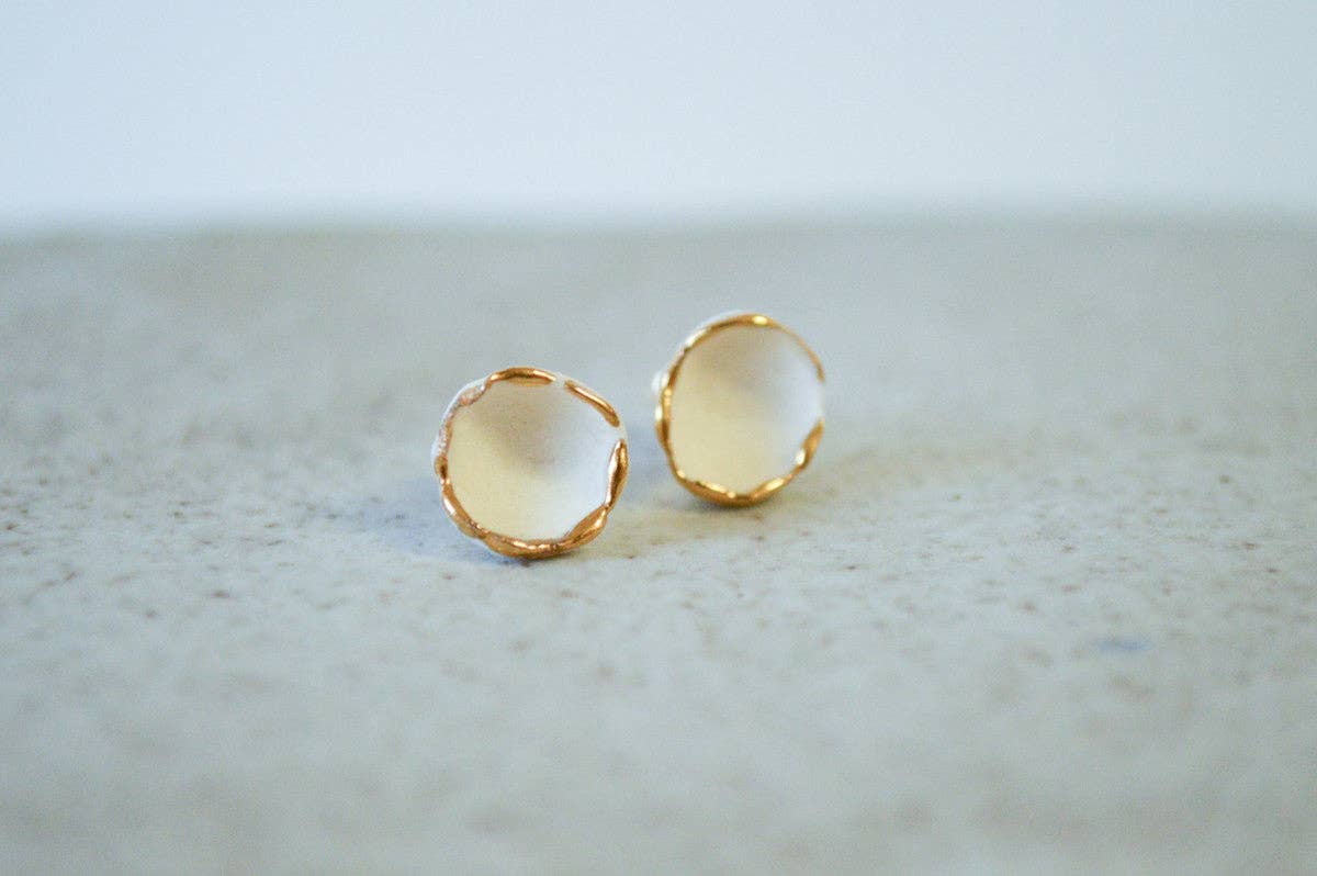 Hana studs