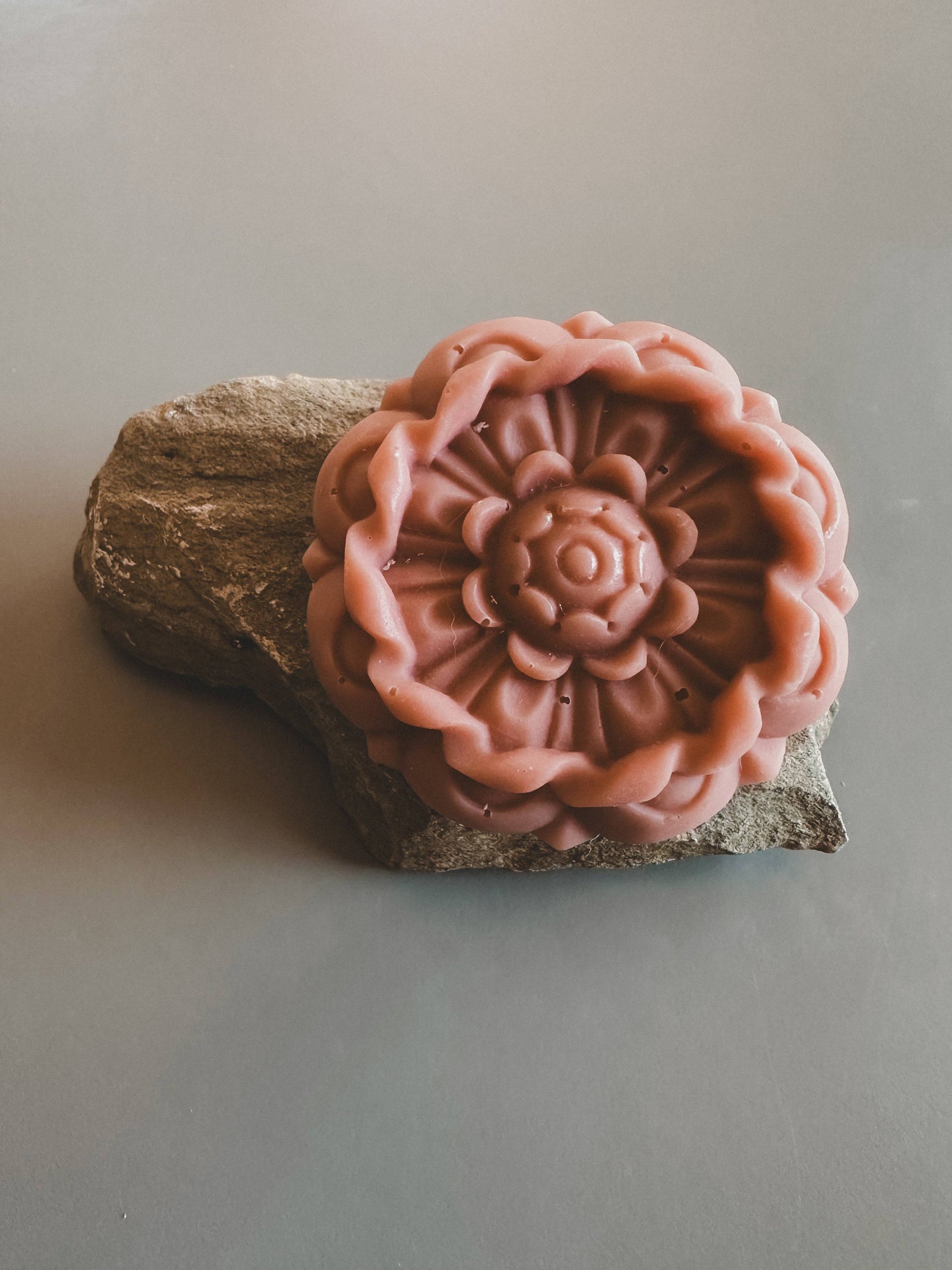 Flora Soap N° 06