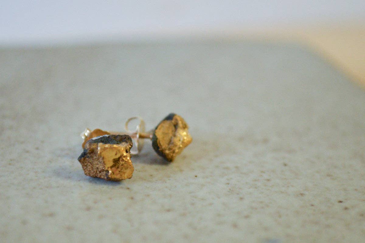 Gold Ore studs
