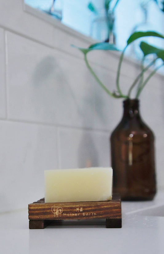 Jabonera de madera teñida