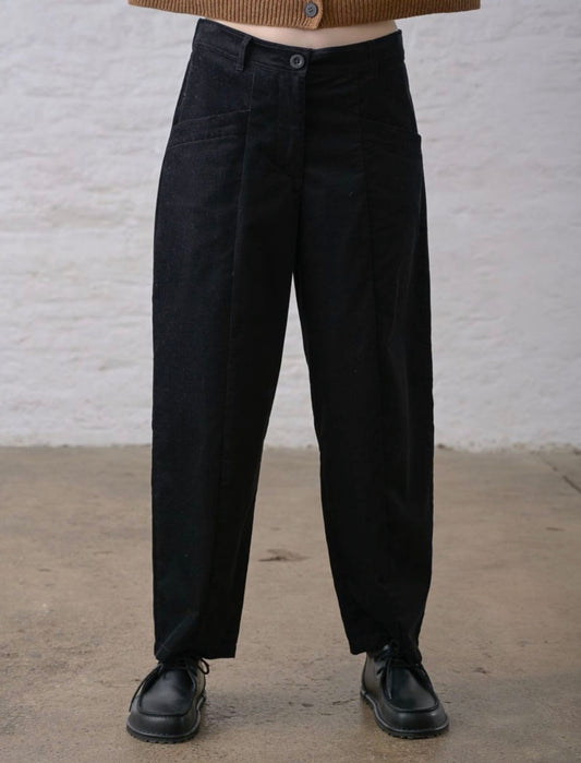 Loren Barrel Pants in Thin Black Cord