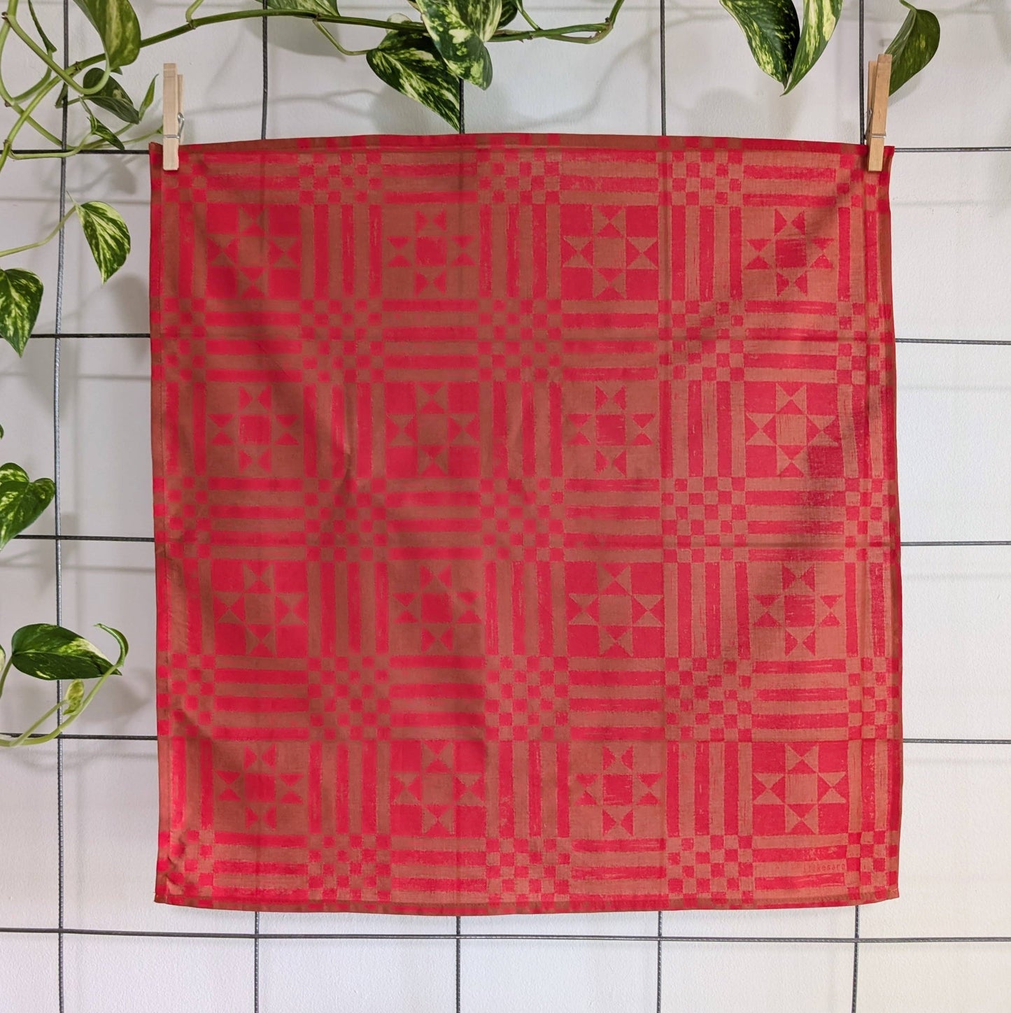 Sawtooth Red Bandana