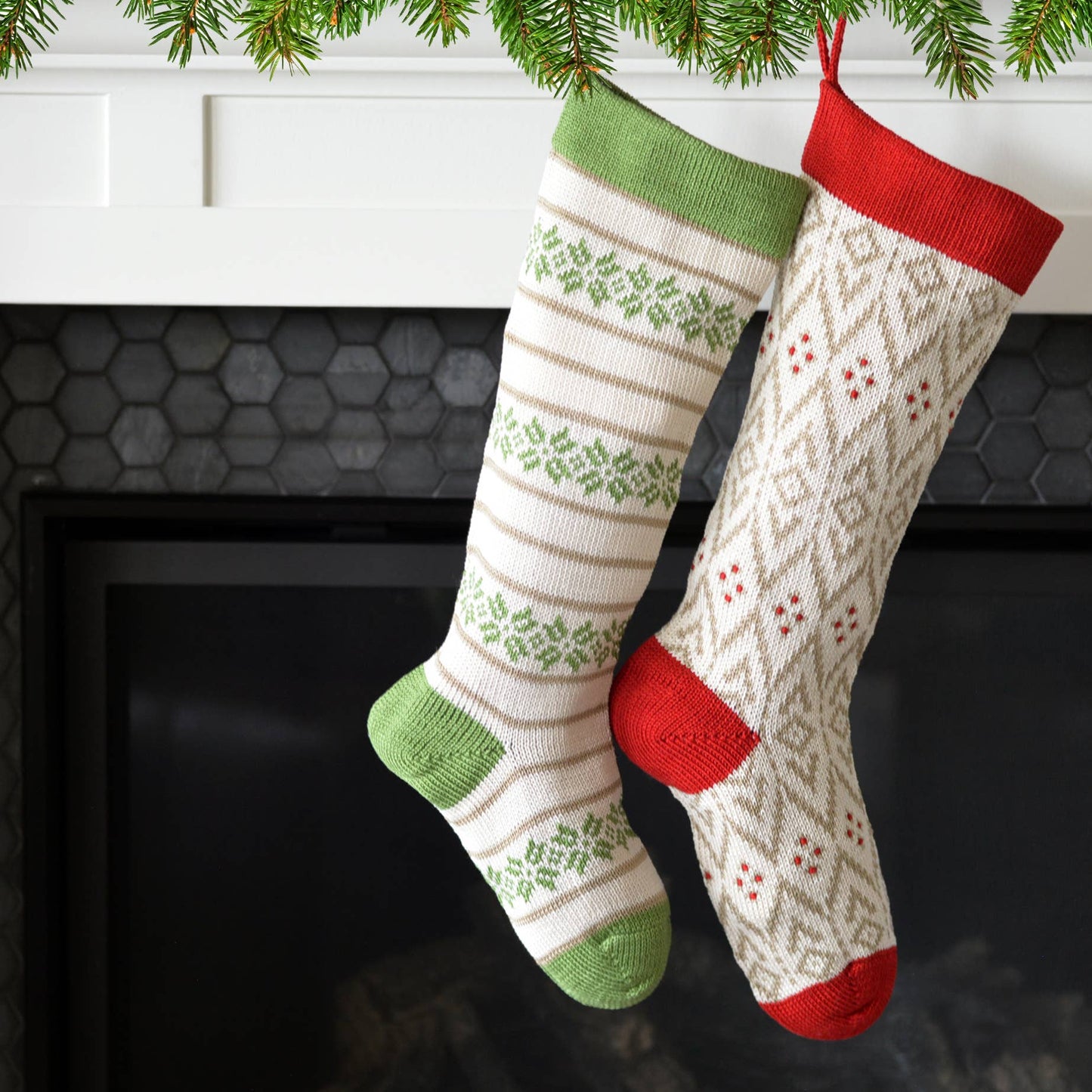 Ecru Patterned Stocking/Green