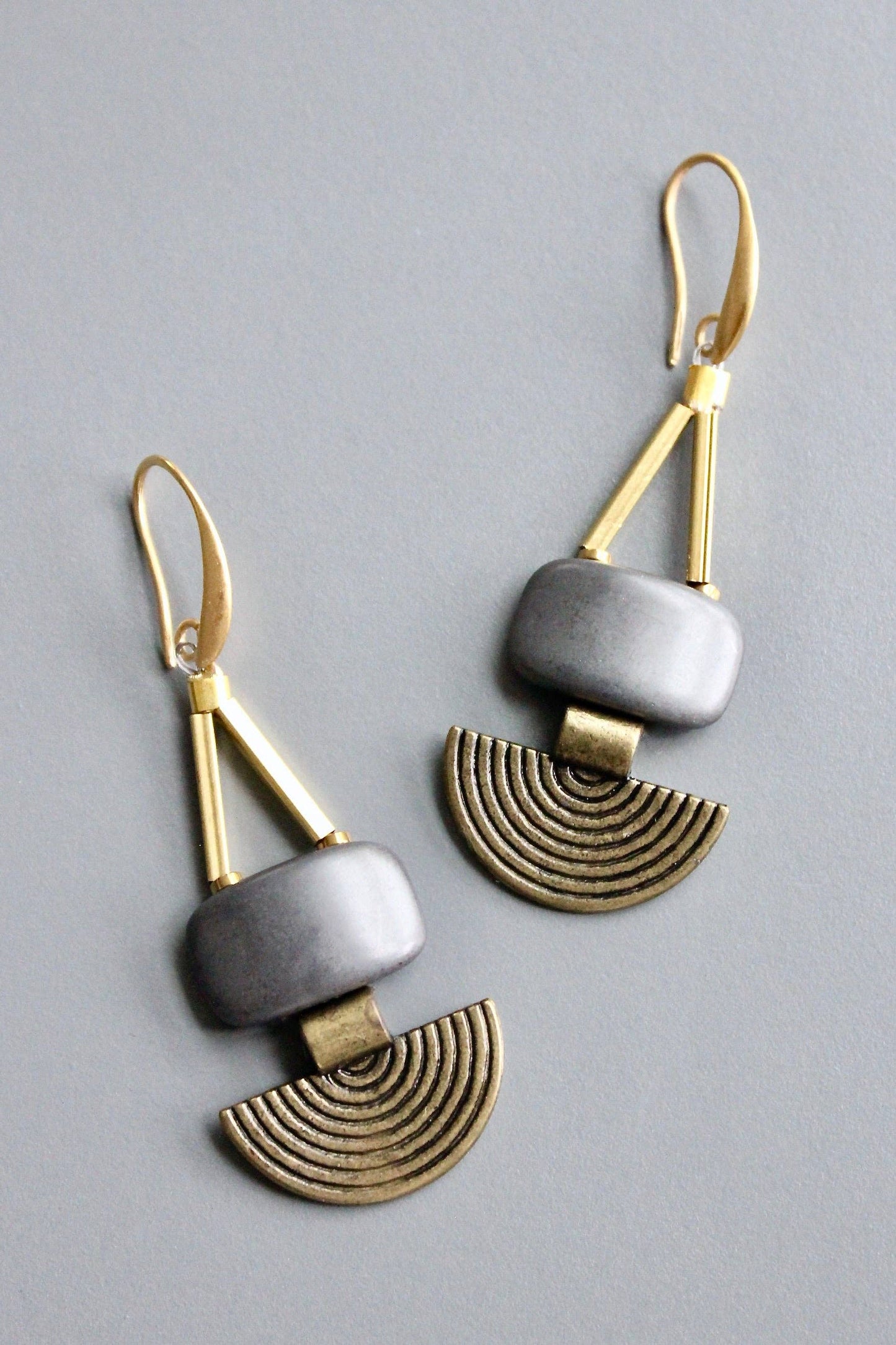 Artdeco Hematite earrings