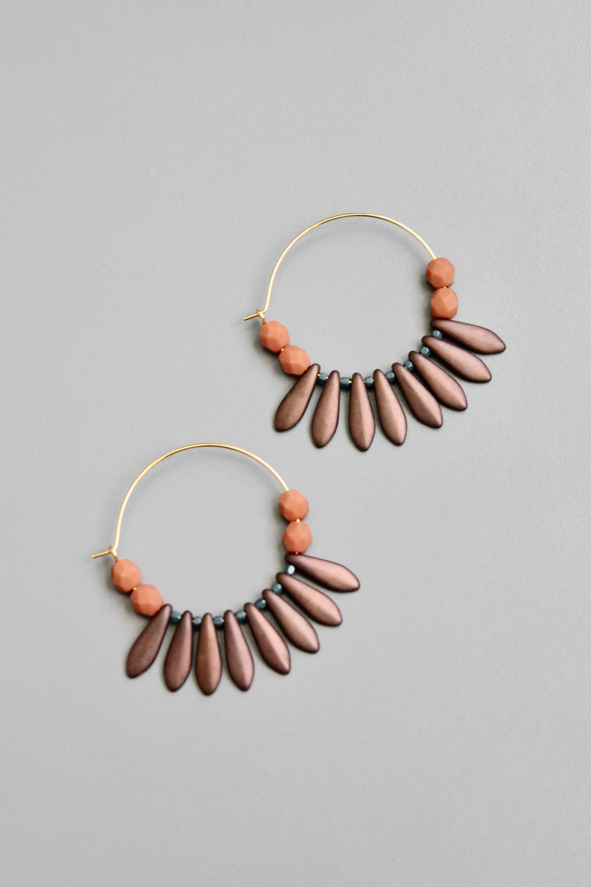 Copper and caramel hoop earrings