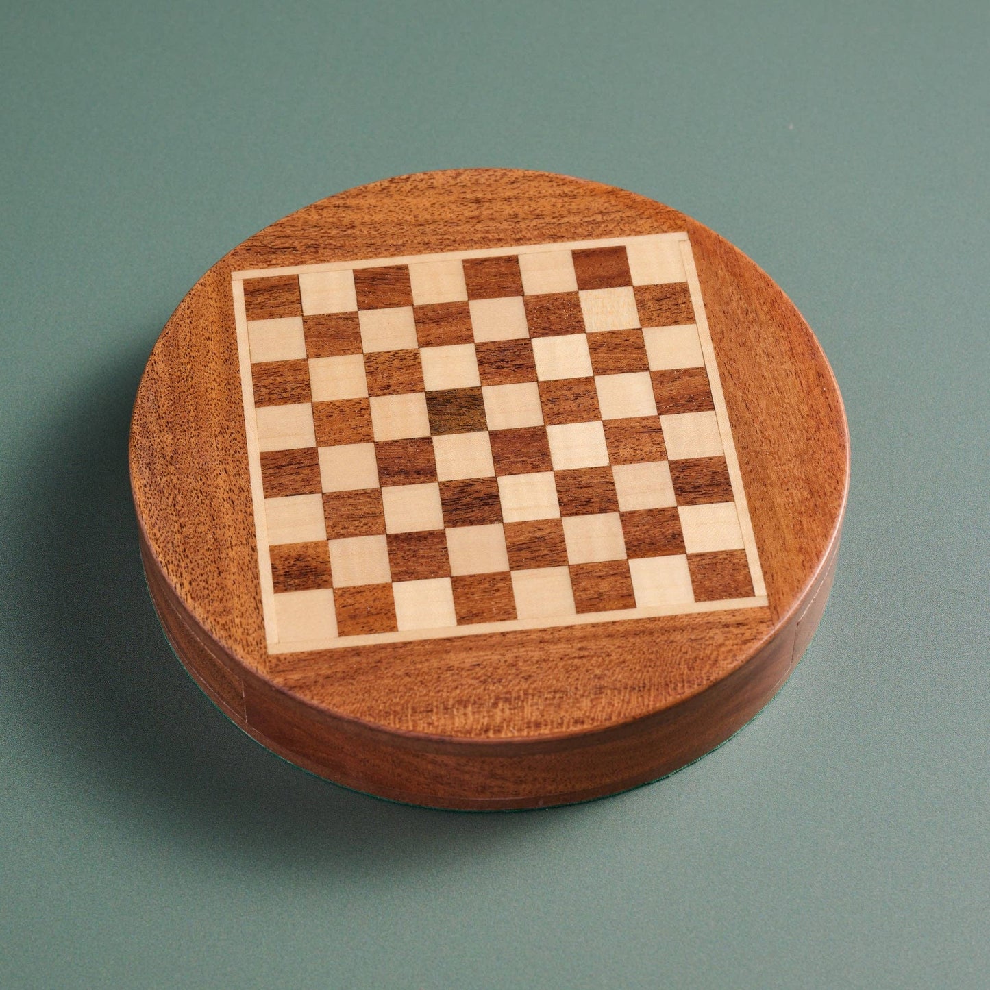 Acacia Wood Round Magnetic Chess Set