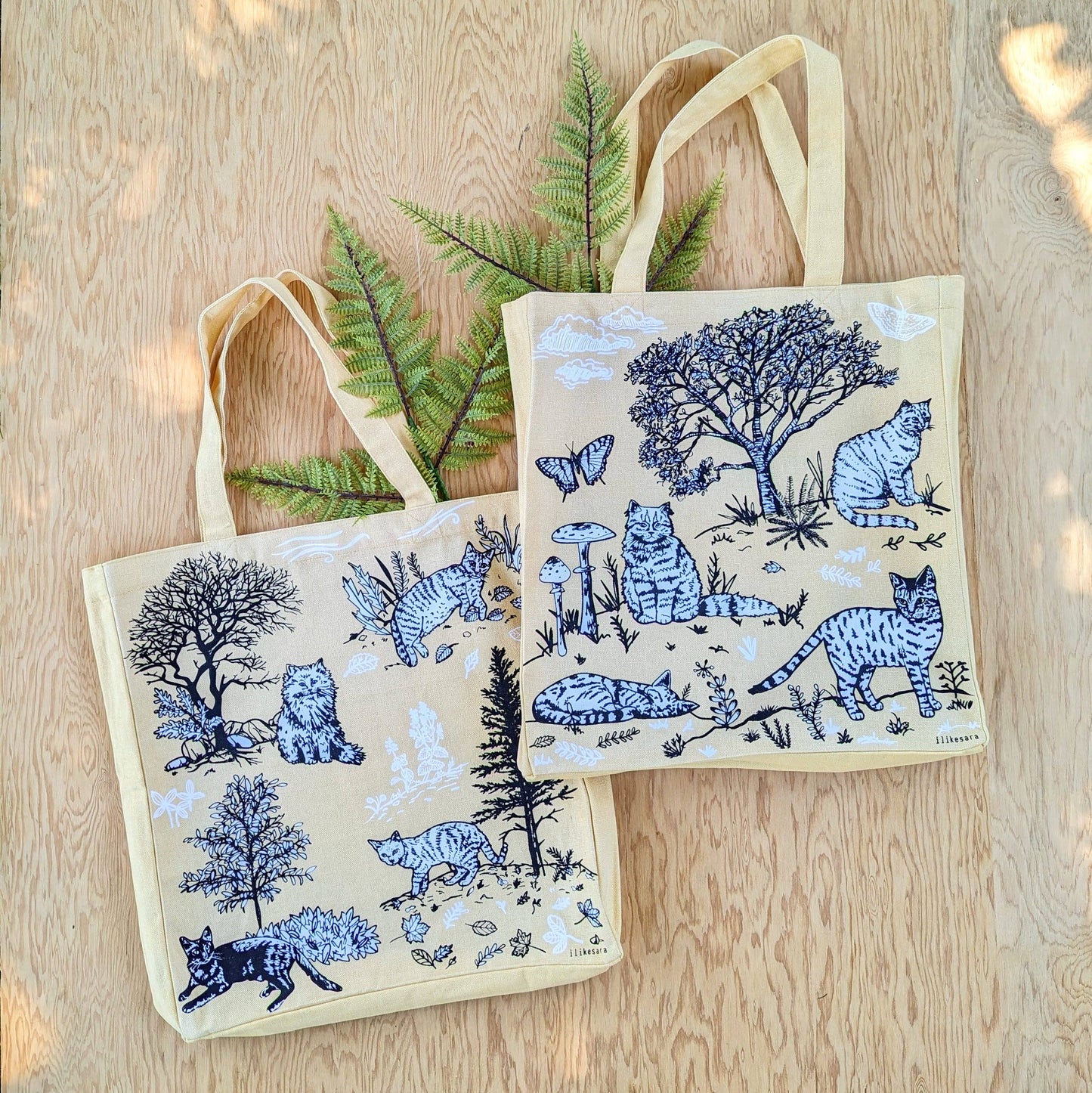 Outside Cats Tote Bag