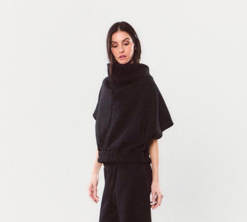 Dray Triangle Tunnel Neck Top