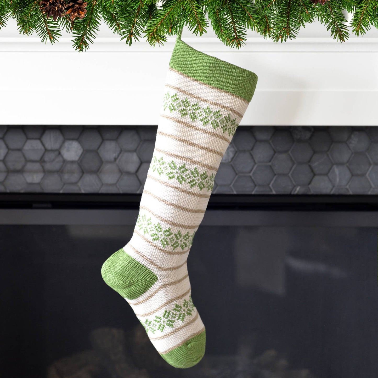 Ecru Patterned Stocking/Green