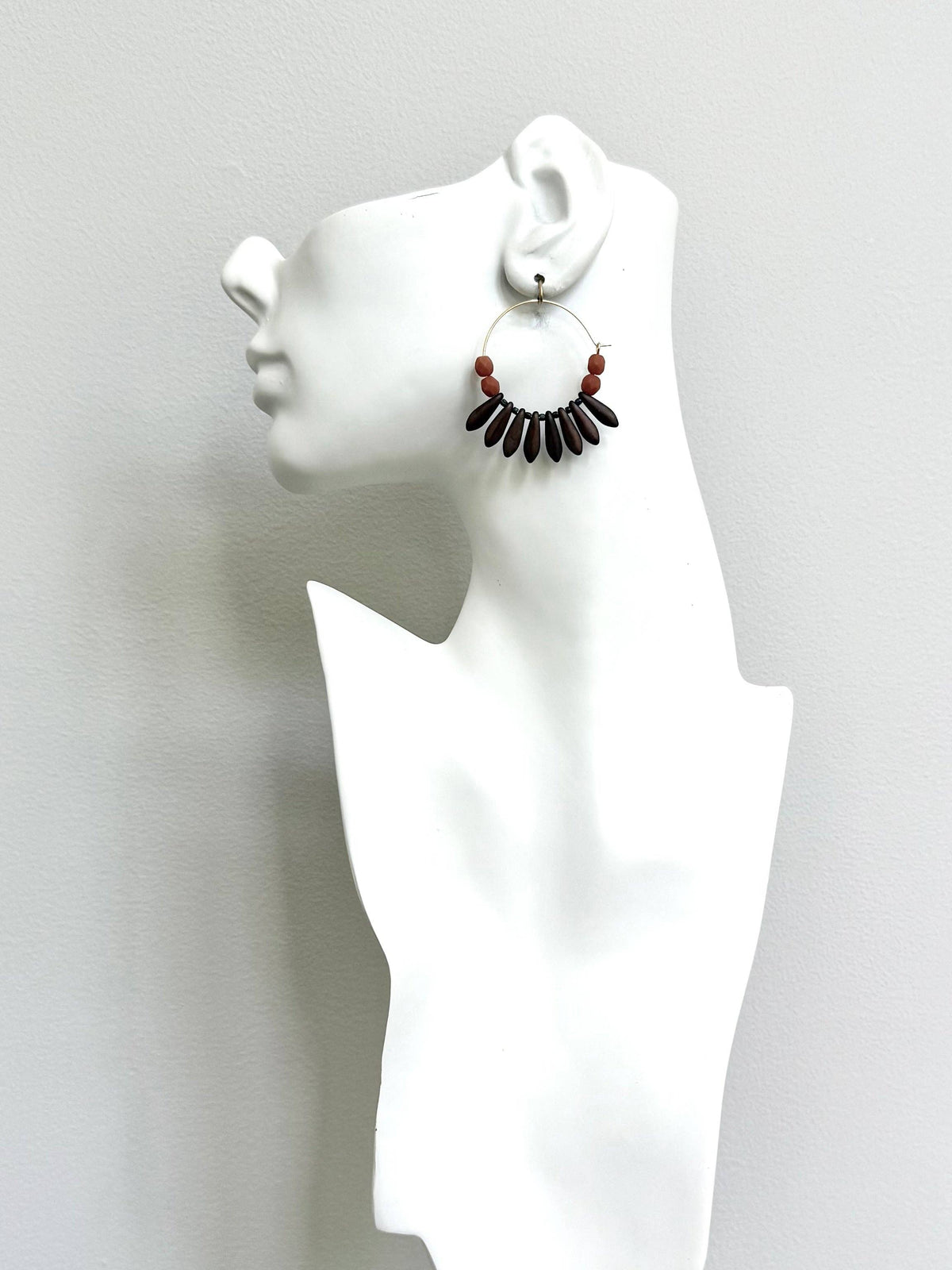 Copper and caramel hoop earrings
