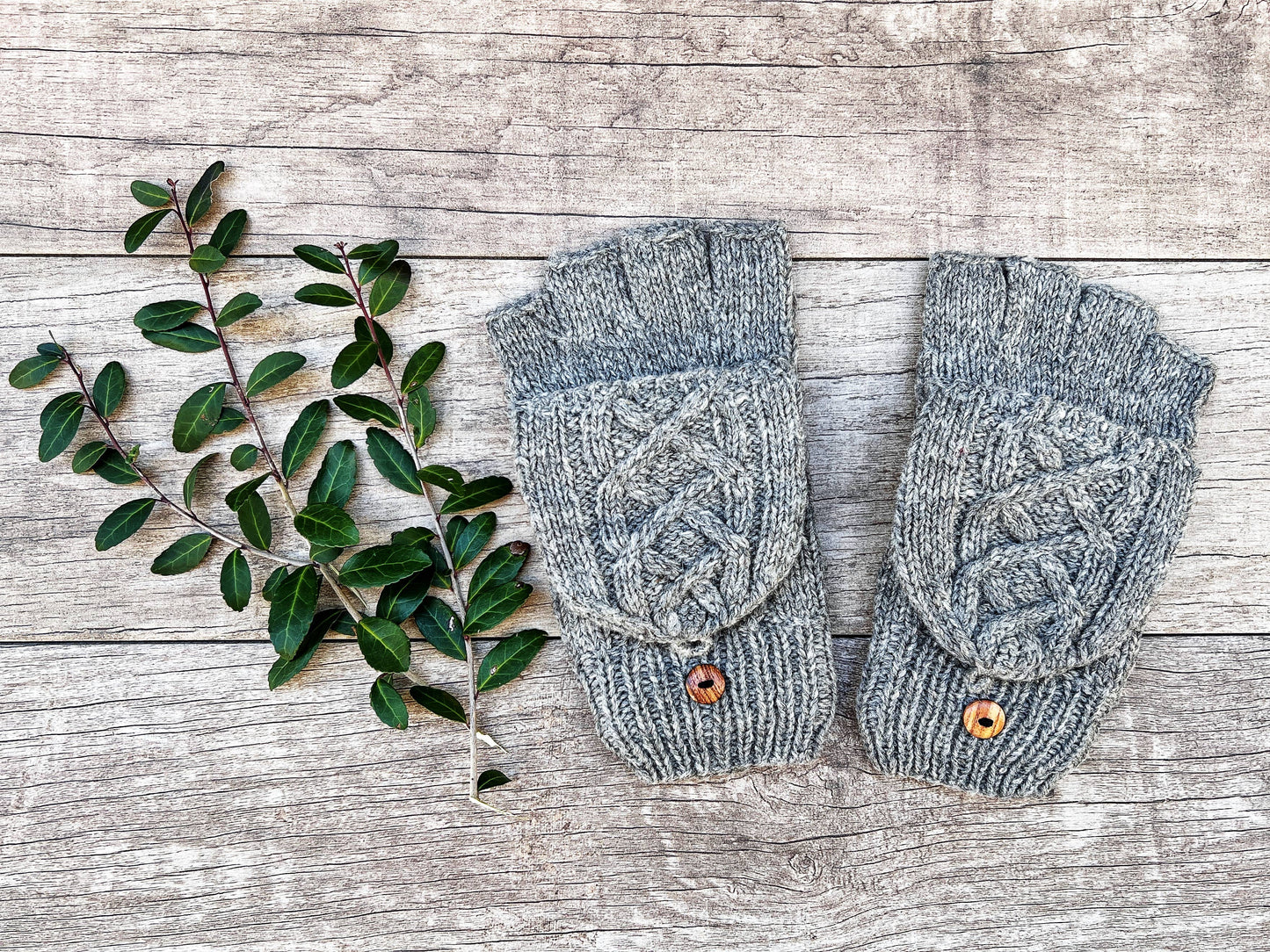 Alpaca Convertible Cable Mitten