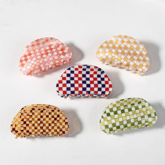 Checkered Claw
