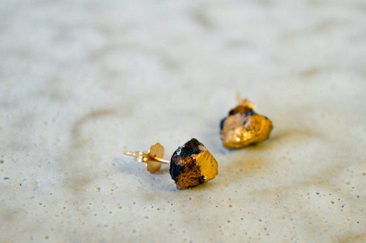 Gold Ore studs