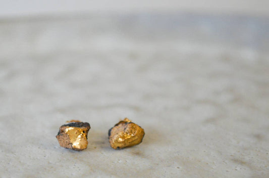 Gold Ore studs