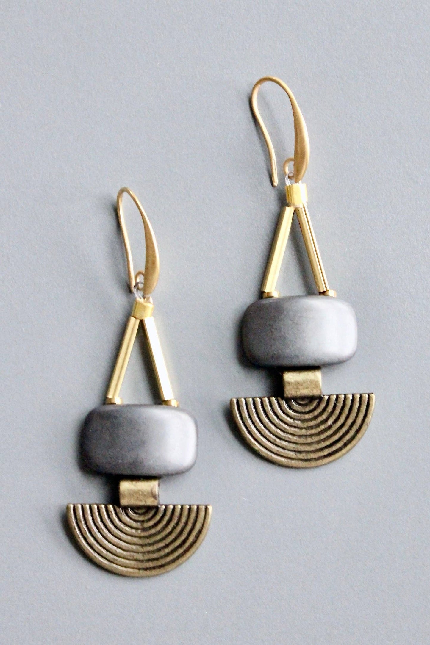 Artdeco Hematite earrings