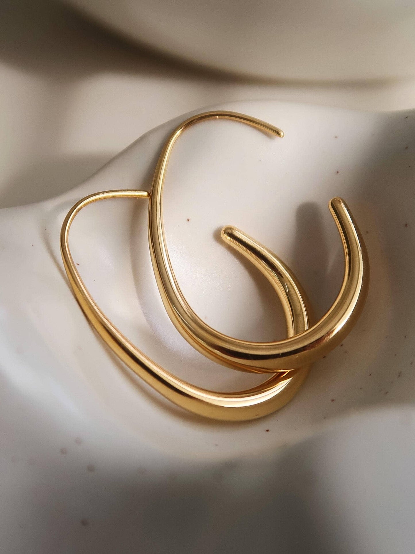 Cyril Minimalist Open Hoop Earrings